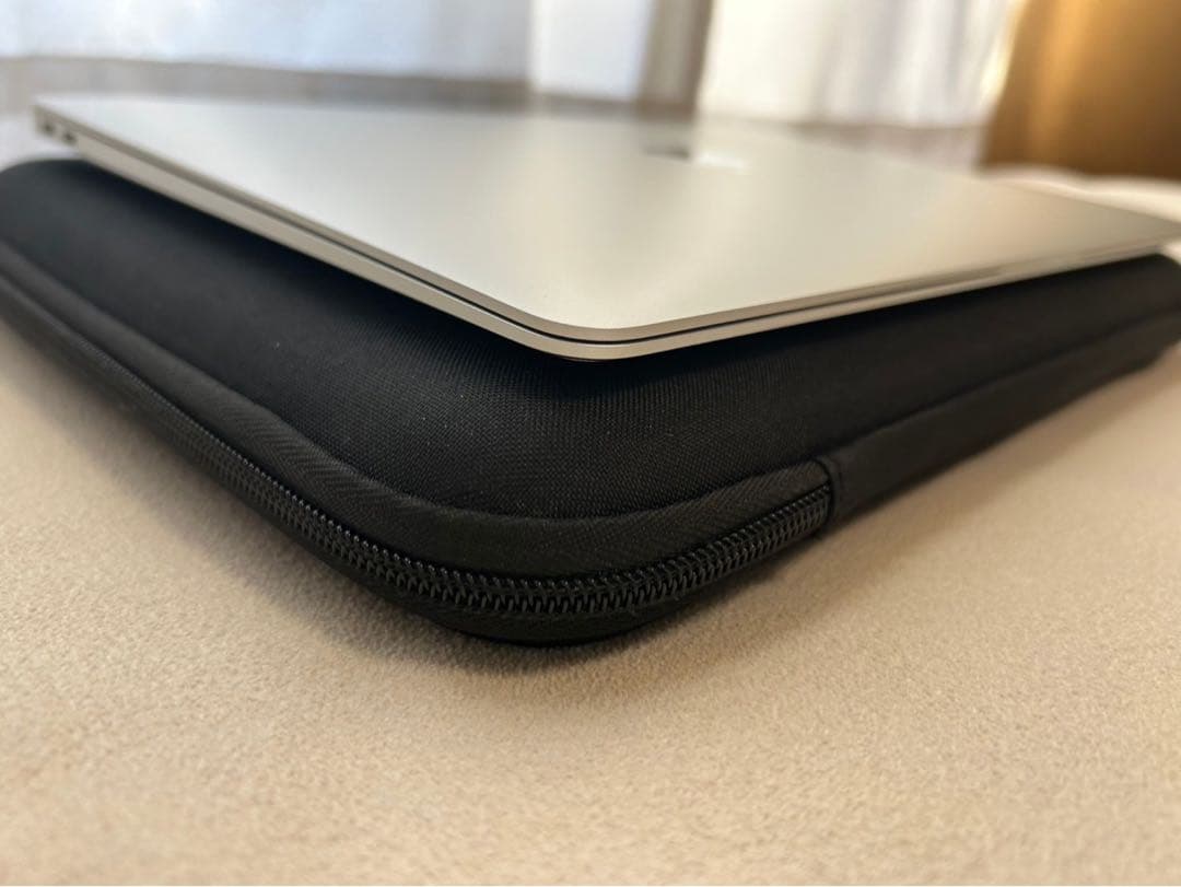 Apple MacBook Air (M1,2020) 8GB 【美品】