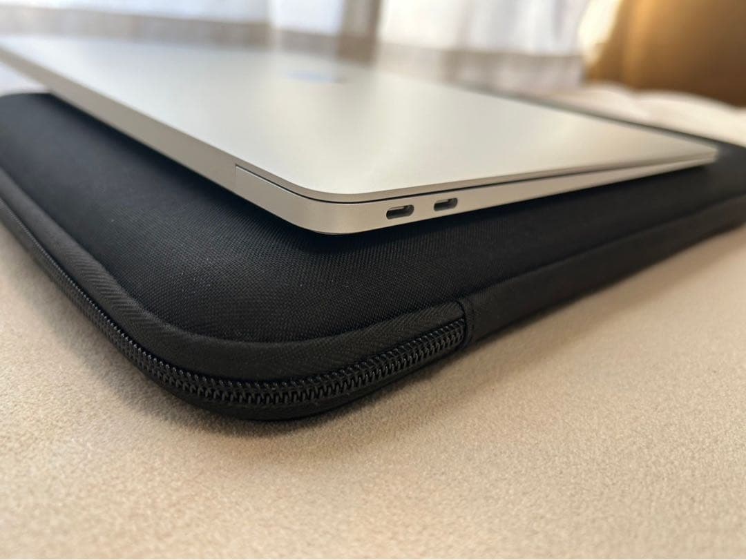 Apple MacBook Air (M1,2020) 8GB 【美品】