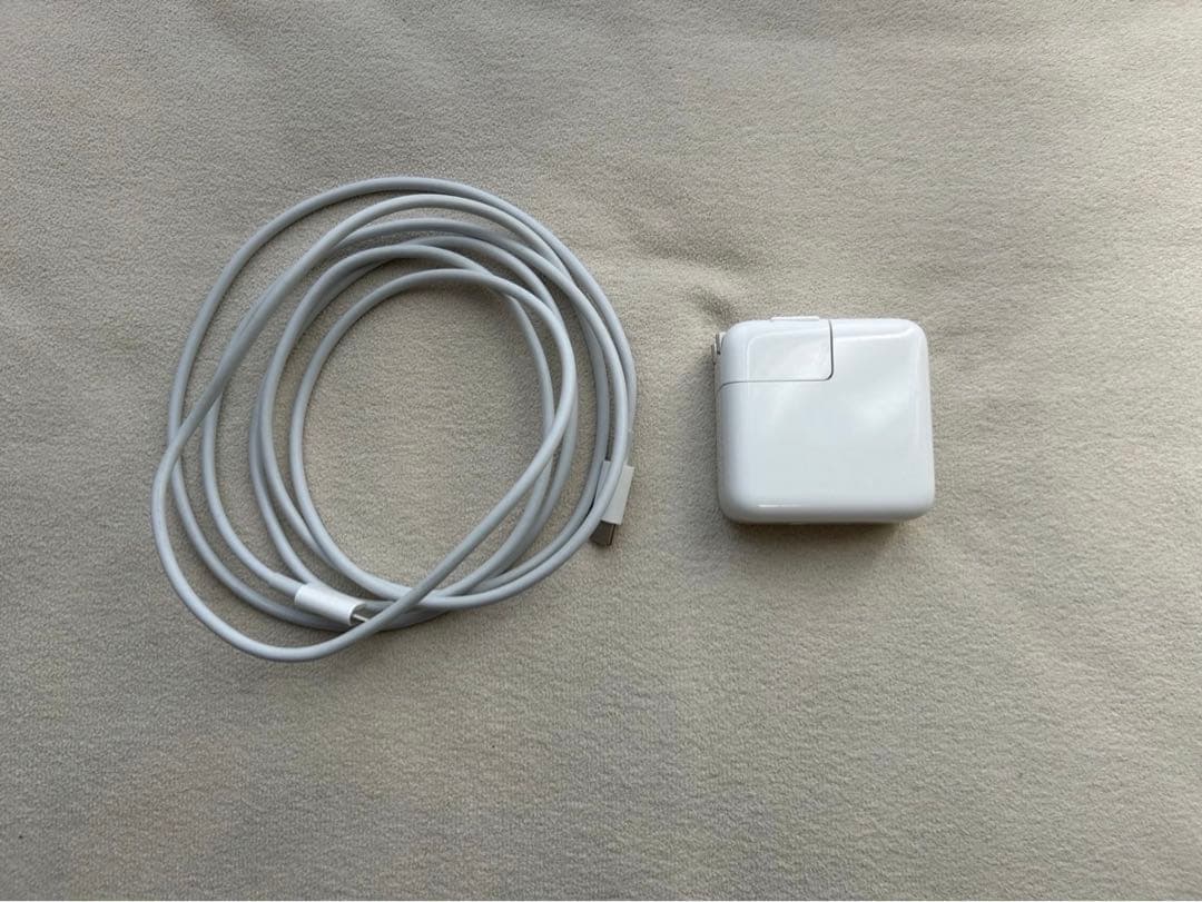 Apple MacBook Air (M1,2020) 8GB 【美品】