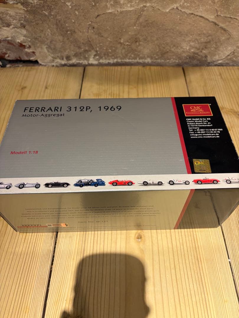 CMC 1/18 フェラーリ312P エンジ1969