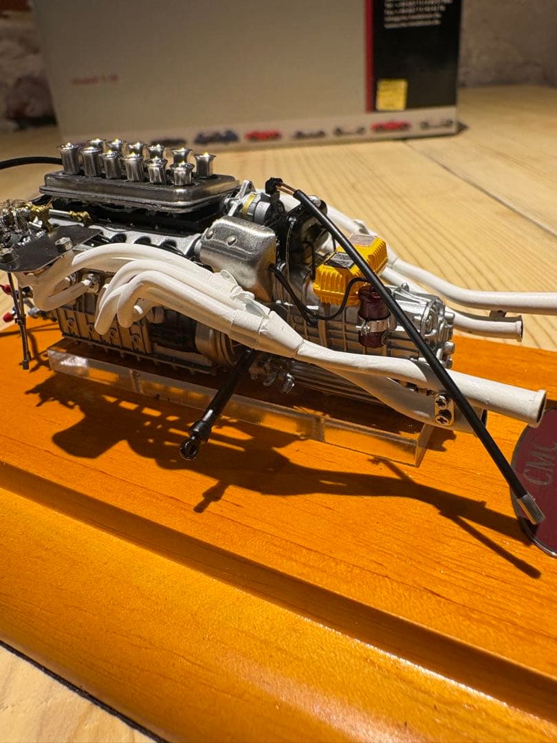 CMC 1/18 フェラーリ312P エンジ1969