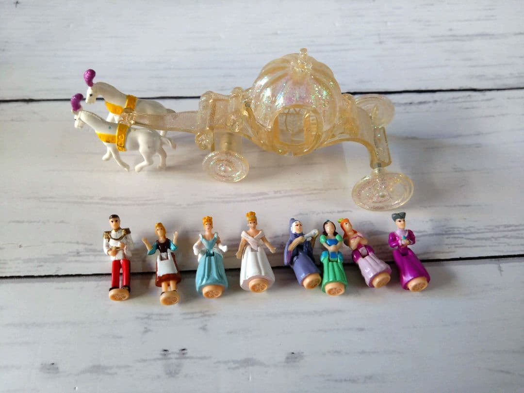 【レア】DISNEY　シンデレラ城　ポリーポケット