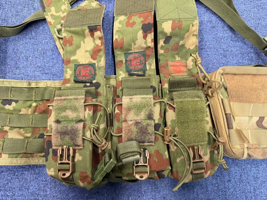 チェストリグ及び弾倉入れ、ポーチ