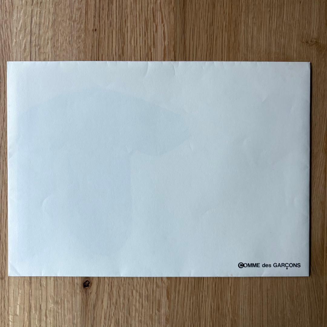井上有一Xコムデギャルソン　1996年秋　珍しい大判タイプです　専用の封筒付き