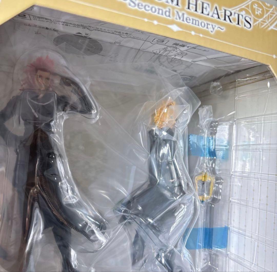 キングダムハーツ　一番くじ　ラストワン賞　ロクサス&アクセルスタチュー