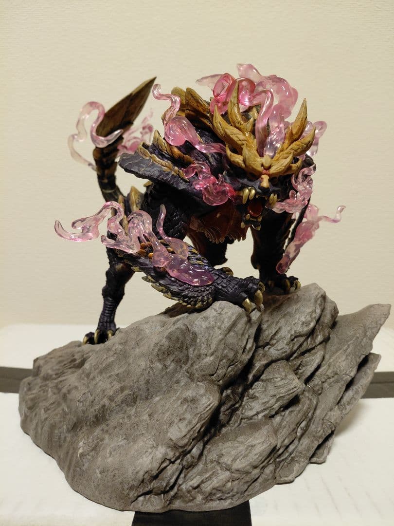 モンスターハンター　フィギュア　マガイマガド　クリエイターズモデル