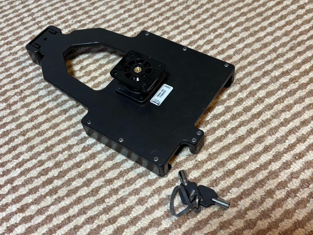 Galaxy Tab Active 2,3,5　タブレットマウント 鍵付