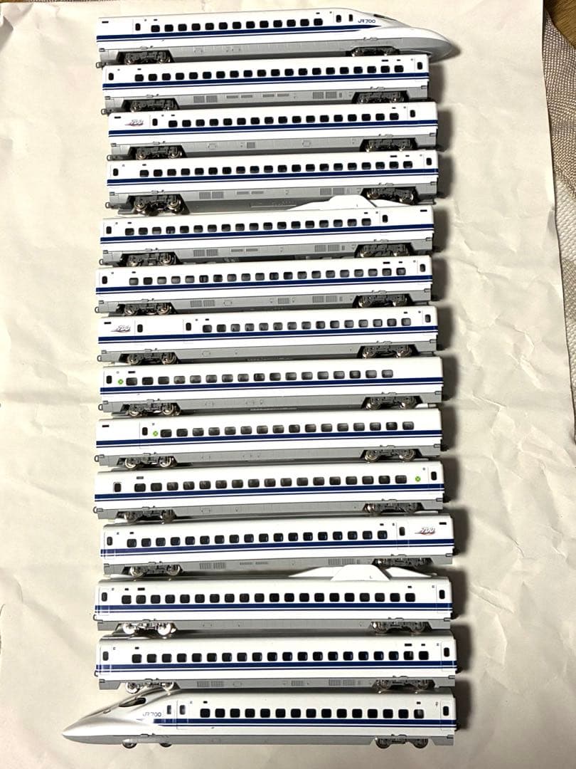 700系東海道山陽新幹線14両　tomix ライト点灯2両動力動作確認済