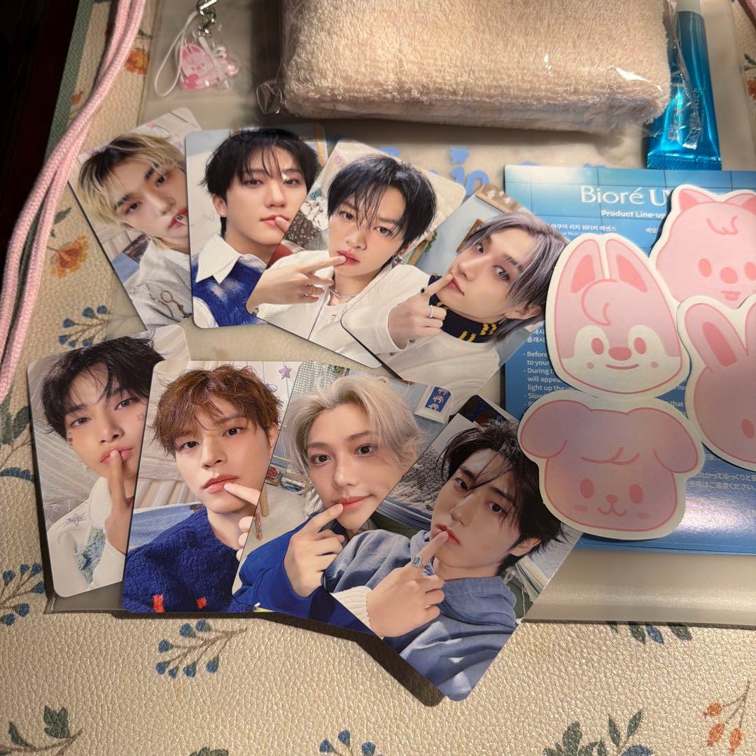 K-POP フォトカード & タオル セット