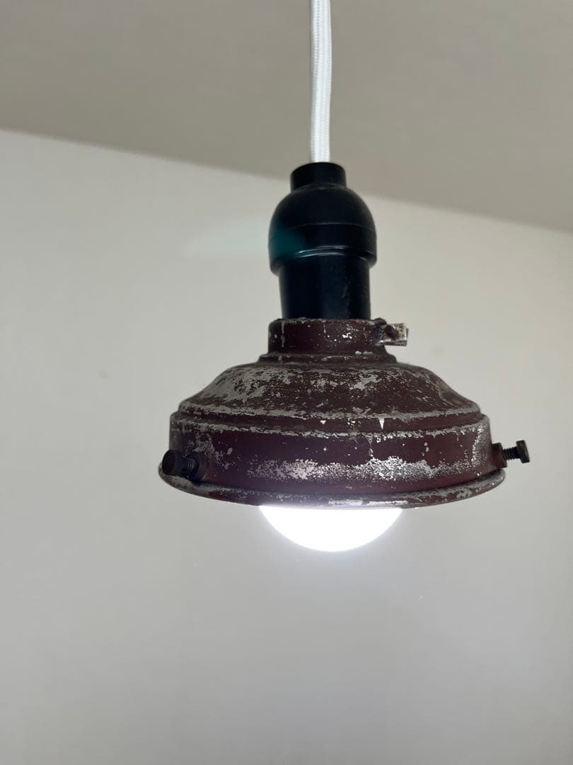 【最終価格】人気の仁平古家具店／ミルクガラスペンダントライト