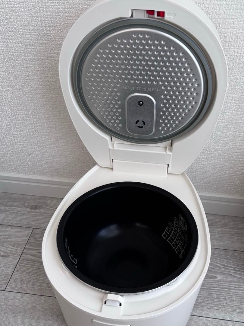 アイリスオーヤマ　5.5号　炊飯器　低温調理　RC-IL50-W 2023年製