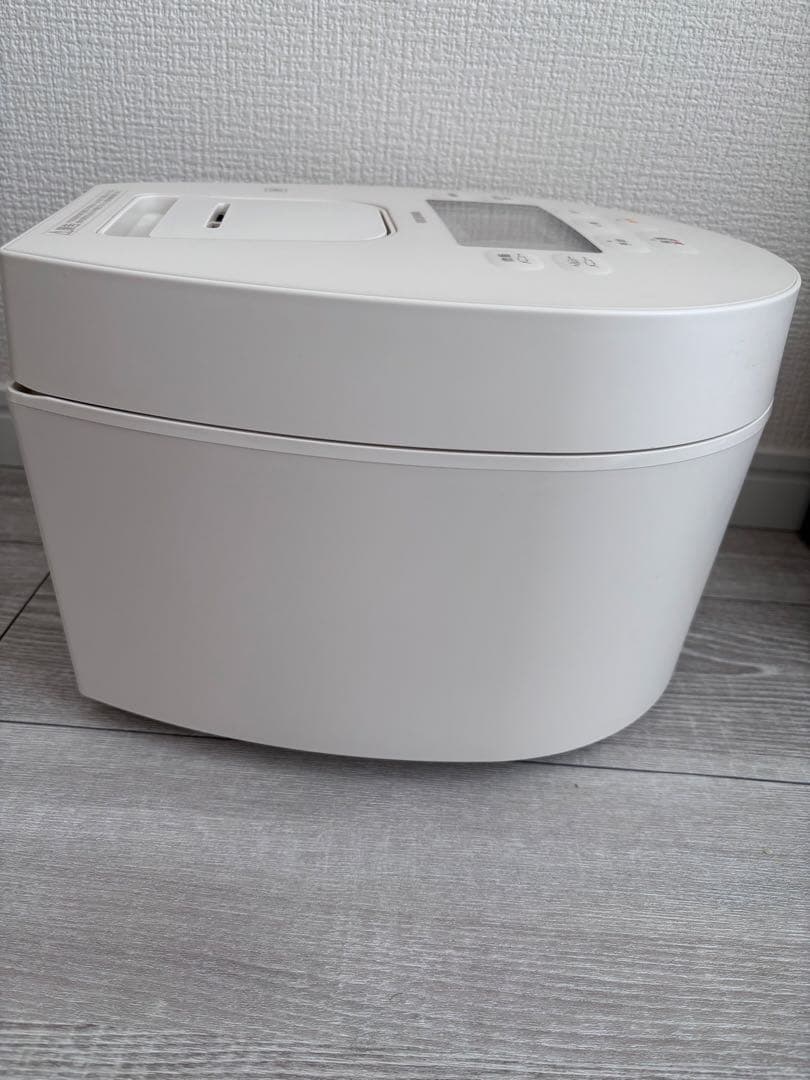 アイリスオーヤマ　5.5号　炊飯器　低温調理　RC-IL50-W 2023年製