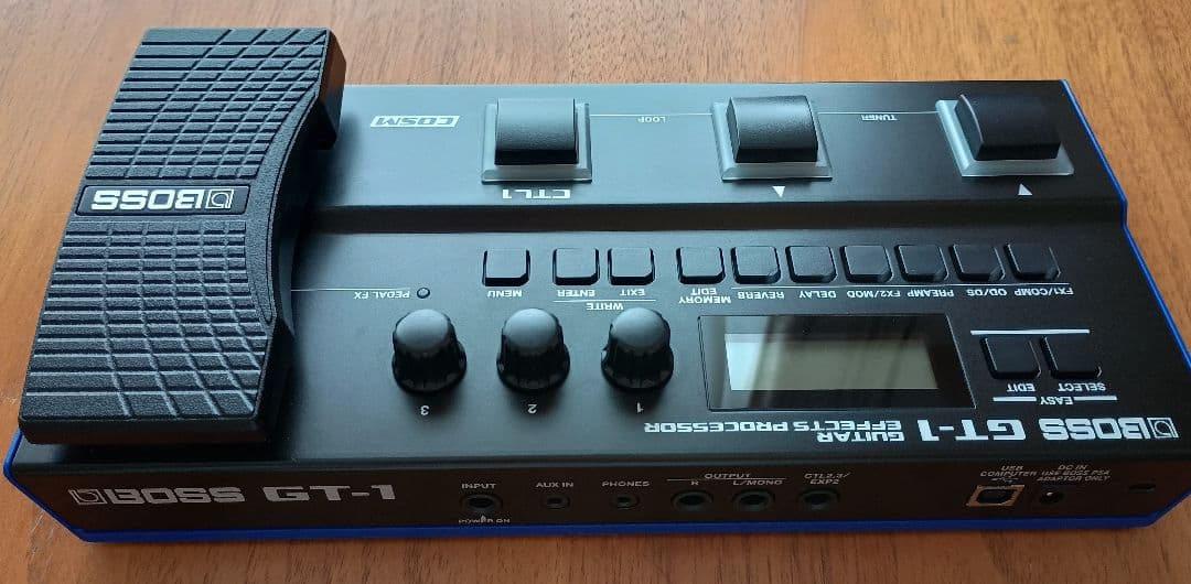 BOSS GT-1 ギターエフェクター 本体 箱付き