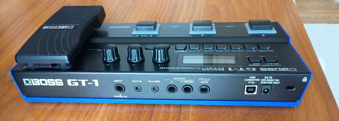 BOSS GT-1 ギターエフェクター 本体 箱付き