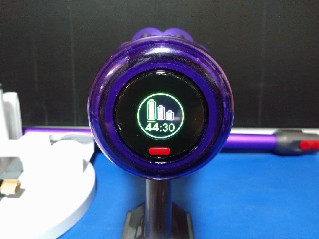 状態良好！！dyson‼️デジタルスリムフィラフィ SV18　充電スタンド付き②