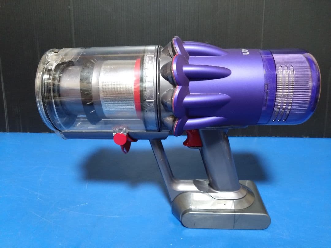 状態良好！！dyson‼️デジタルスリムフィラフィ SV18　充電スタンド付き②