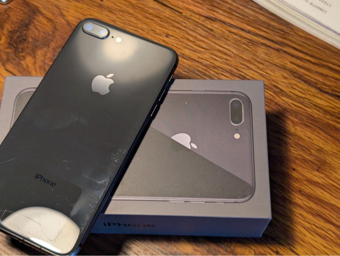 iPhone 8 Plus 256GB ブラック
