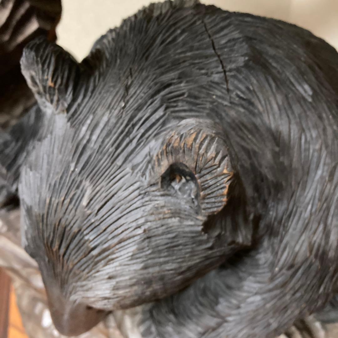 木彫りの熊3頭・鷹・鮭　一本彫