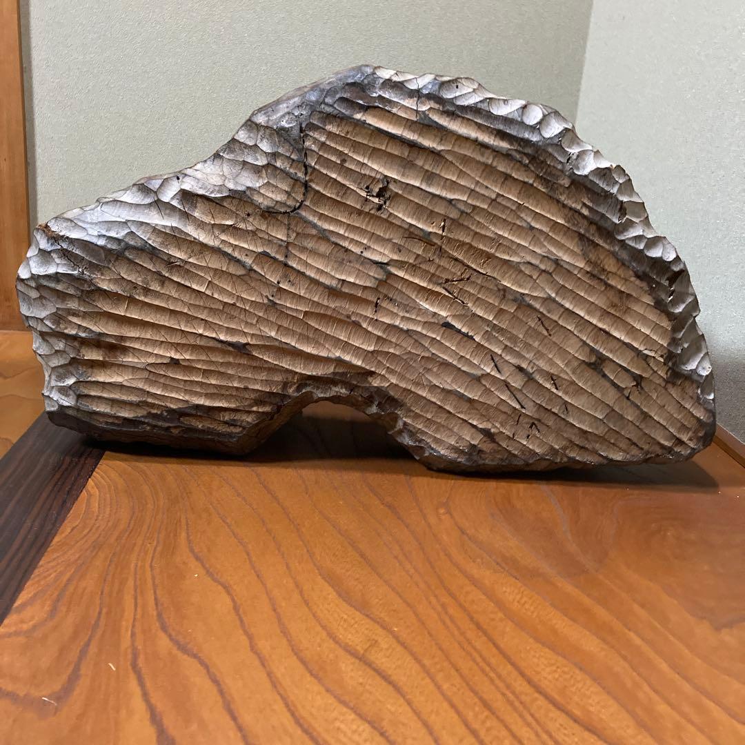 木彫りの熊3頭・鷹・鮭　一本彫