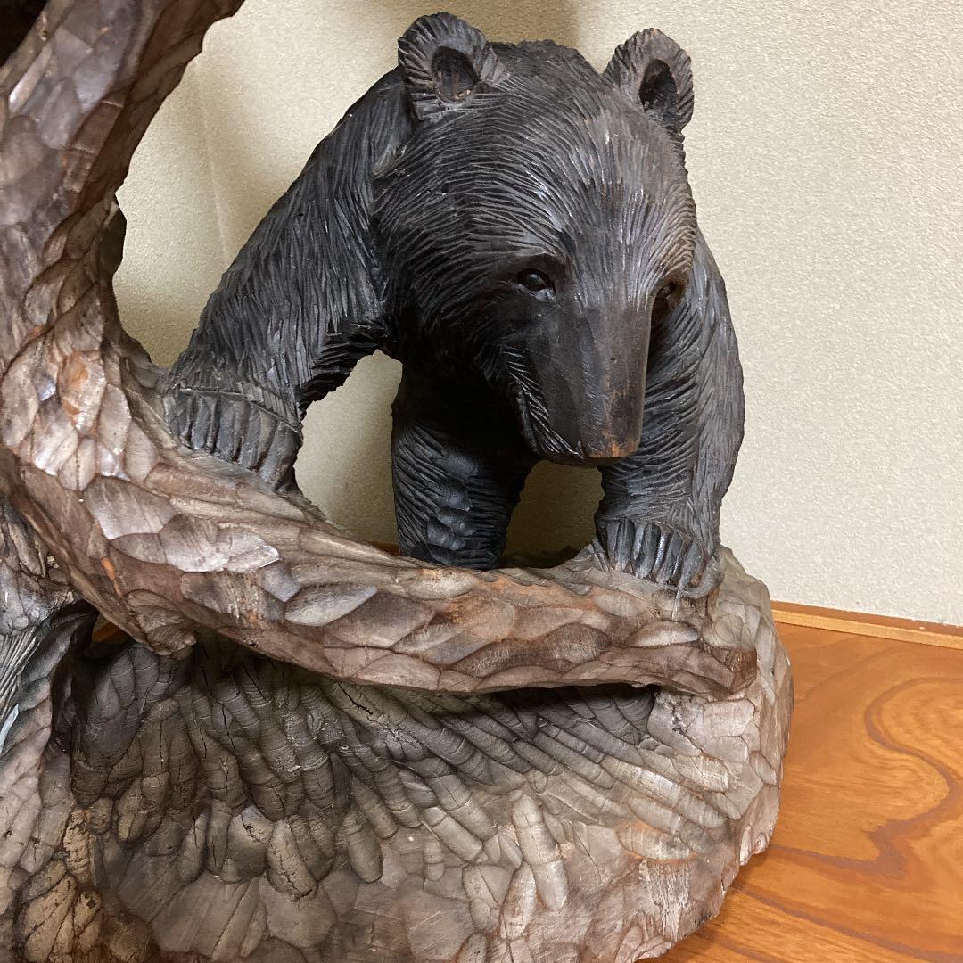 木彫りの熊3頭・鷹・鮭　一本彫