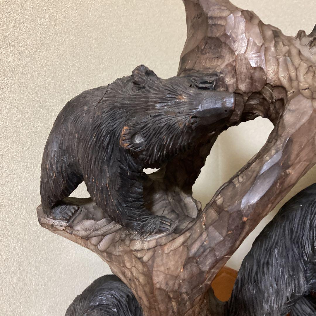 木彫りの熊3頭・鷹・鮭　一本彫