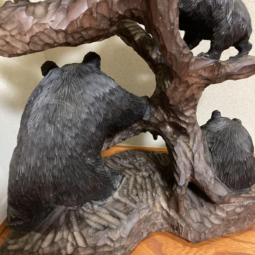 木彫りの熊3頭・鷹・鮭　一本彫