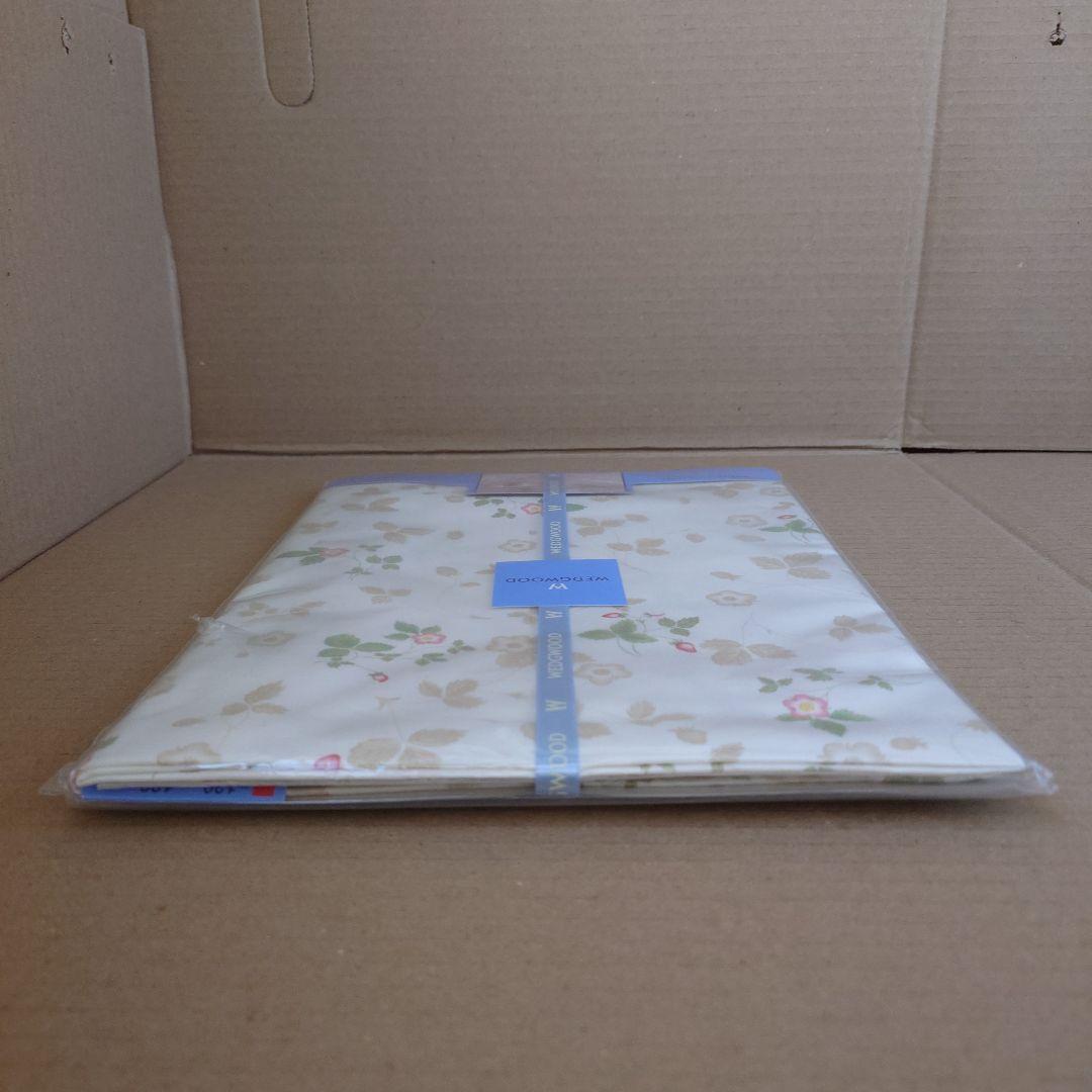 未使用未開封テーブルクロスワイルドストロベリ96 130×130