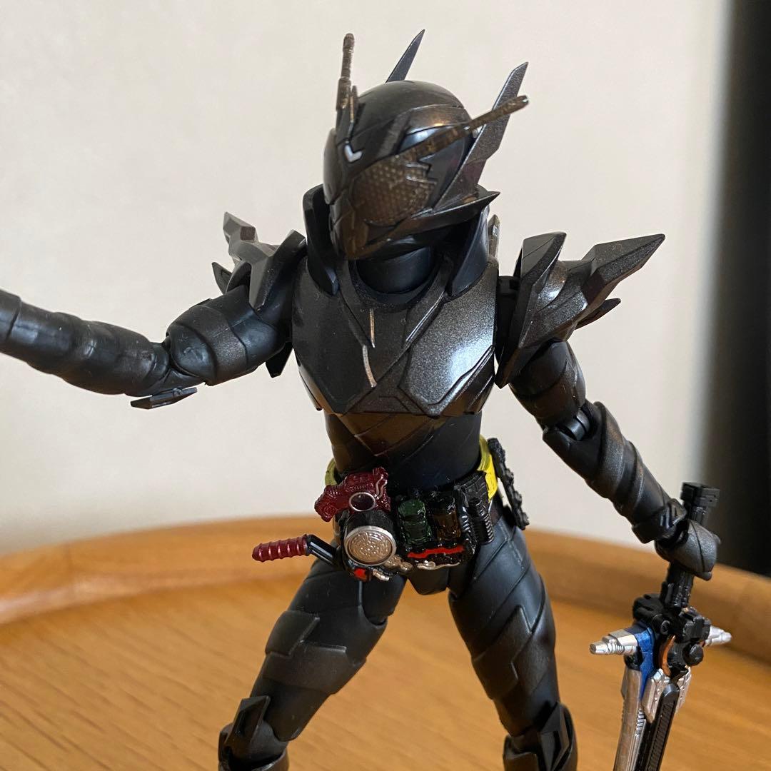 Shfiguarts フィギュアーツ 仮面ライダークローズ　メタルビルド　000