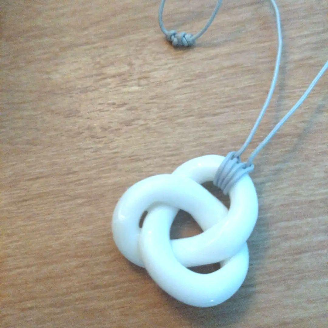 Anne Black Knots ネックレス 陶器