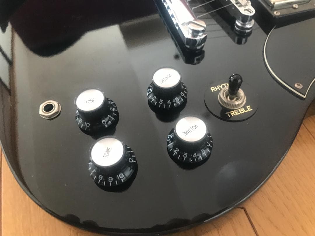 希少バーストバッカーピックアップのエピフォン (Epiphone) SG