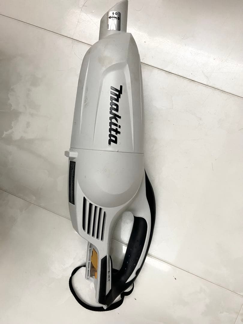Makita マキタ　充電式スティッククリーナー18V 本体