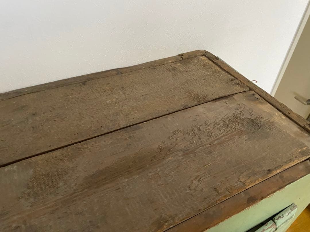 フランスアンティークグリーンキャビネット