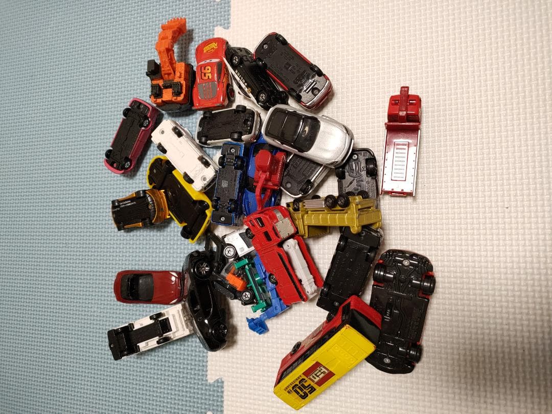 トミカまとめ売り　Wトミカビル、アクション高速道路、やまのぼりドライブなど