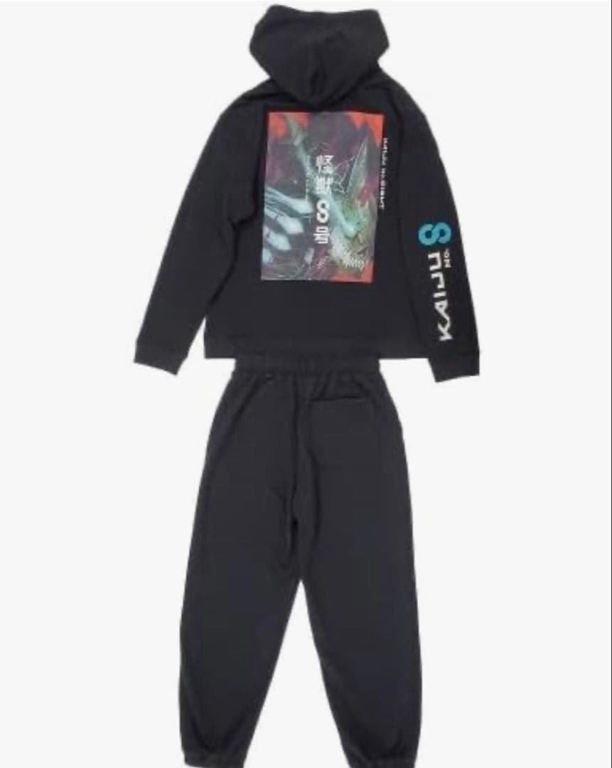 怪獣8号　スウェットセットアップ　マリモクラフト