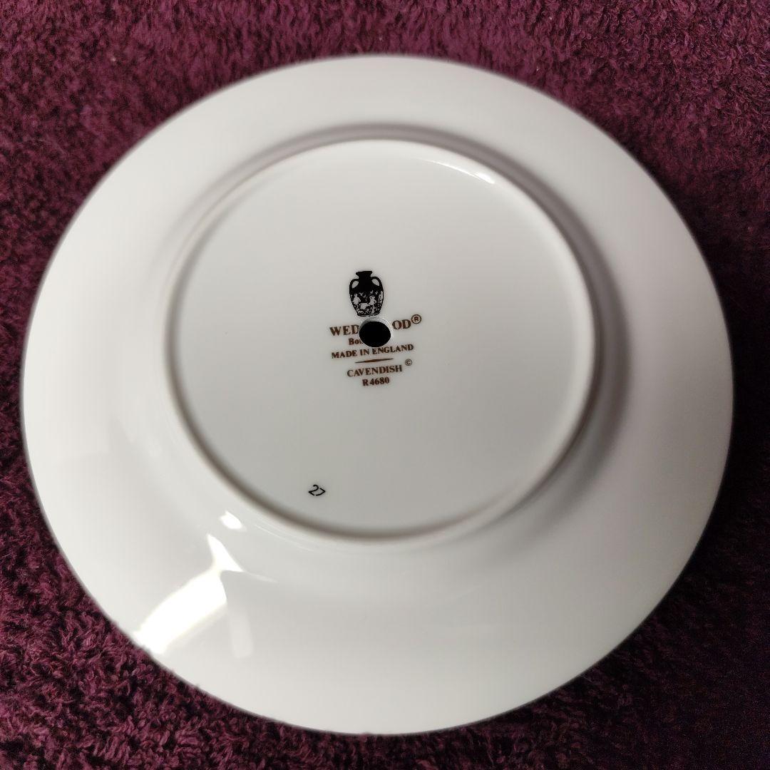 ウェッジウッド　キャベンディッシュ　アフタヌーンティー用３段ケーキスタンド