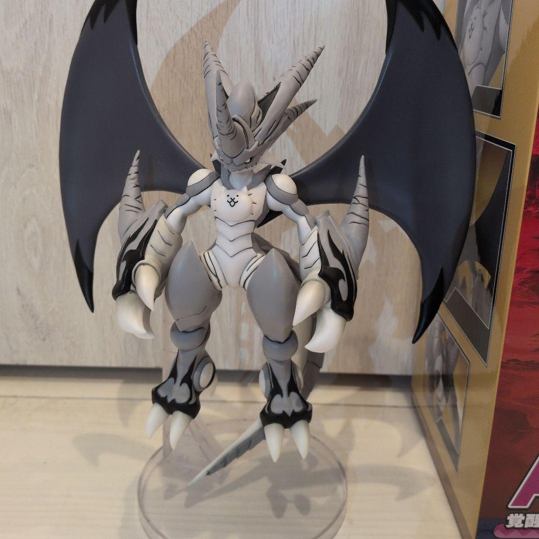 とり天　にゃんこ大戦争 A賞 覚醒のネコムートフィギュア