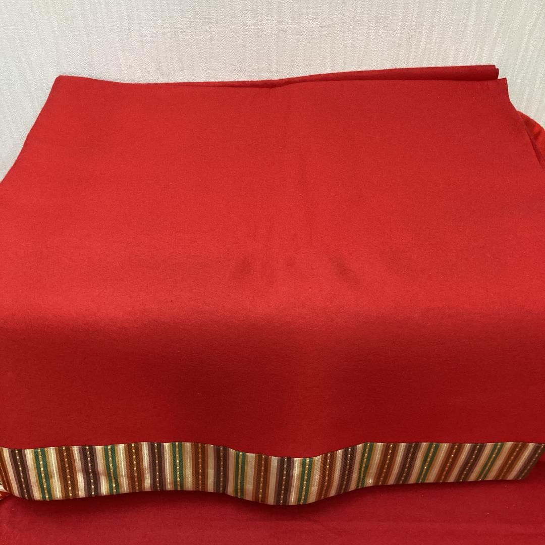 MS25　140×295㎝位　７段飾り毛せん　ひな人形布　７段赤布　段飾り毛せん