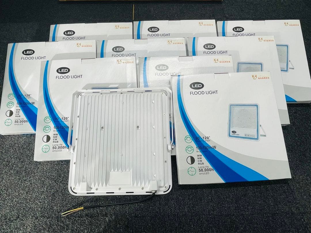 極薄型 LED 200W 10個セット昼光色6000K 22000LM IP67