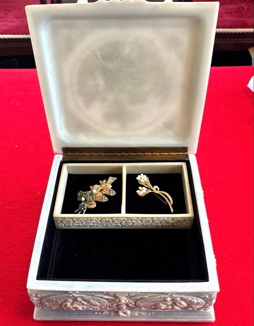 INCOLAY STONE ジュエリーボックス　アクセサリー付き