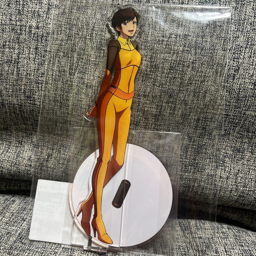 ルパン三世VSキャッツアイ　来生愛　アクリルスタンド　ポップアップストア