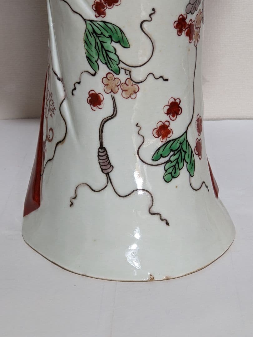 ♦柿右衛門様式 赤絵美人図 陶磁器人形 置物飾り 骨董品