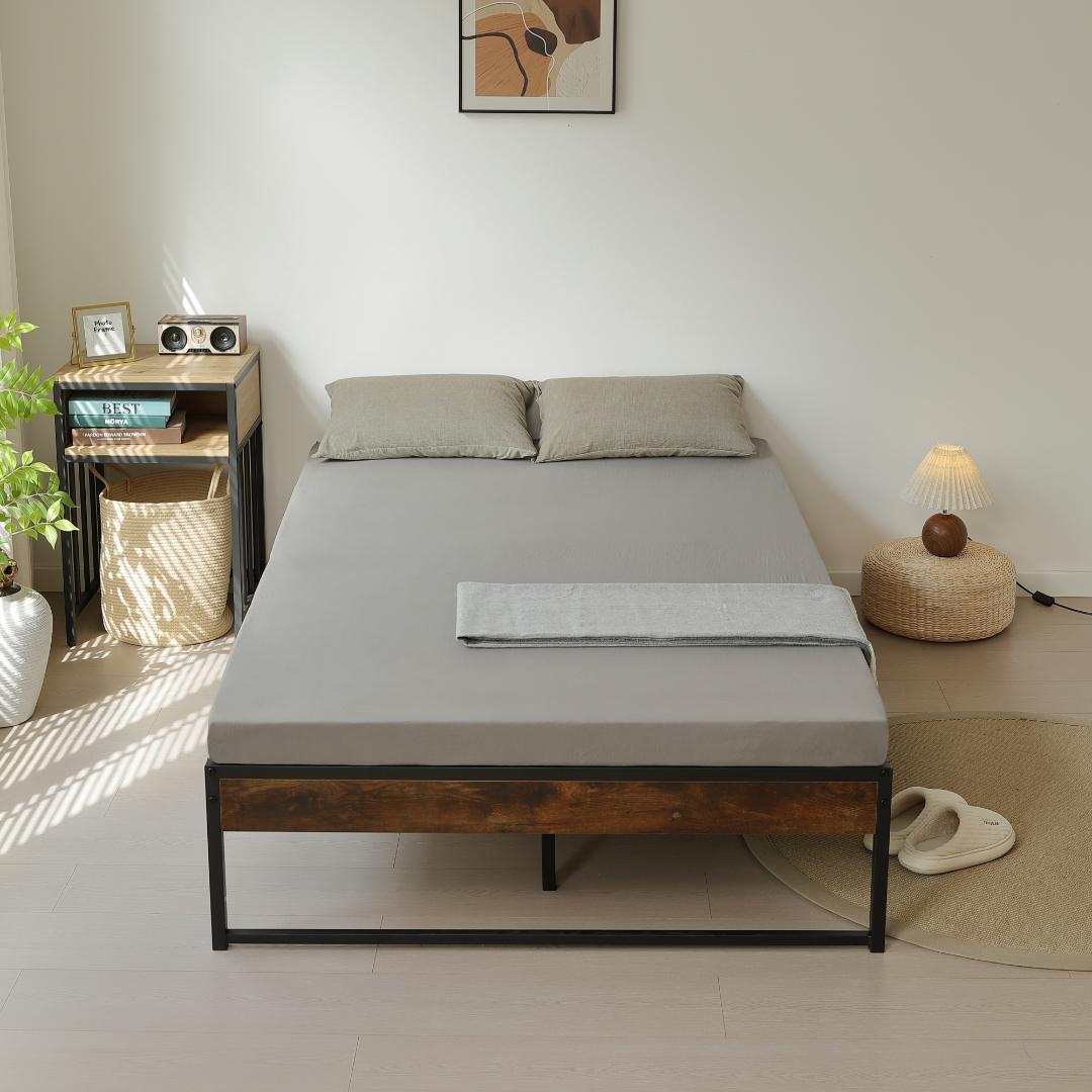 年末赤字！D・ダブルベッドフレーム パイプベッド パイプ+木　BLACK