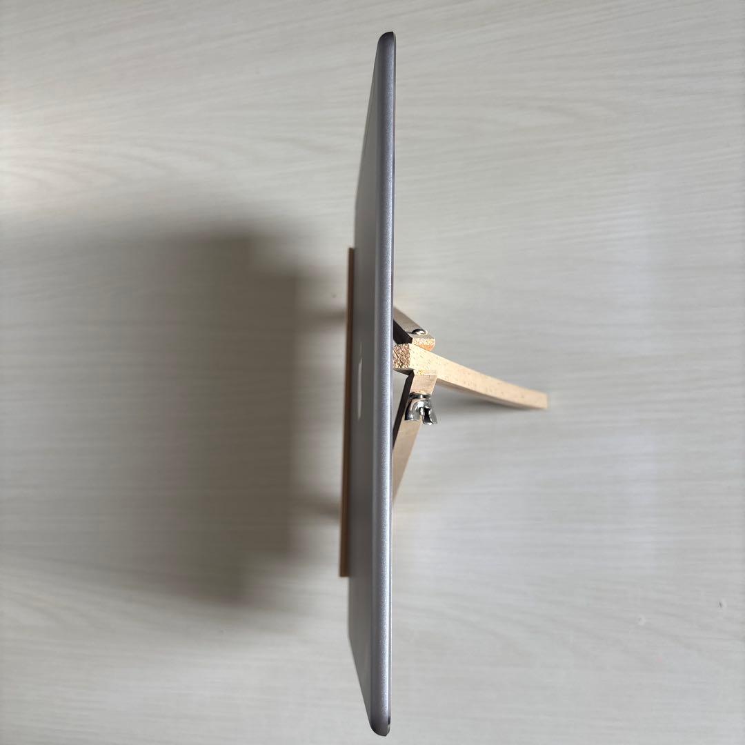 【美品】iPadAir2 64GB Wi-Fi + Cellularモデル