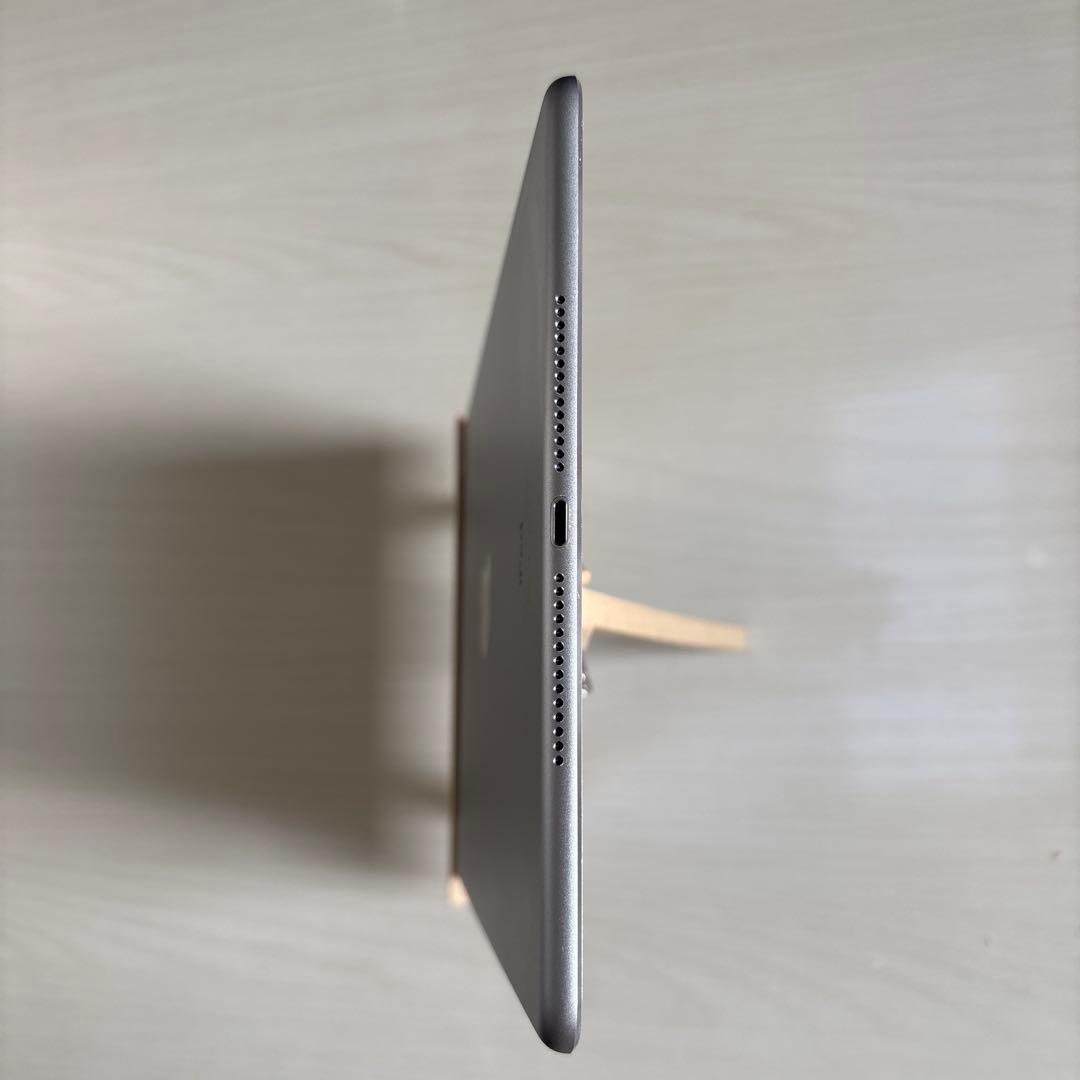 【美品】iPadAir2 64GB Wi-Fi + Cellularモデル