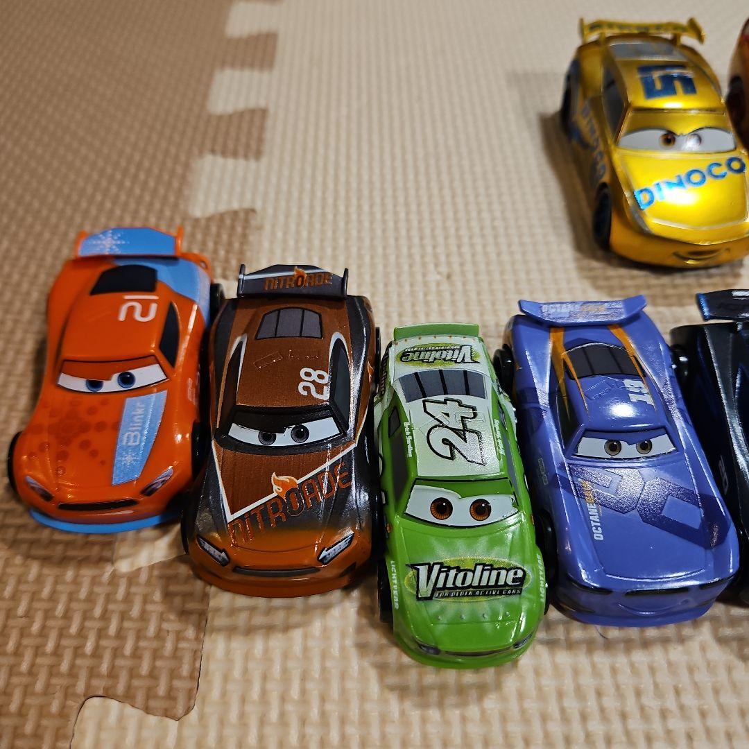 カーズ ディズニー ピクサー ミニフィギュアラインセット 20台 おまけ付き