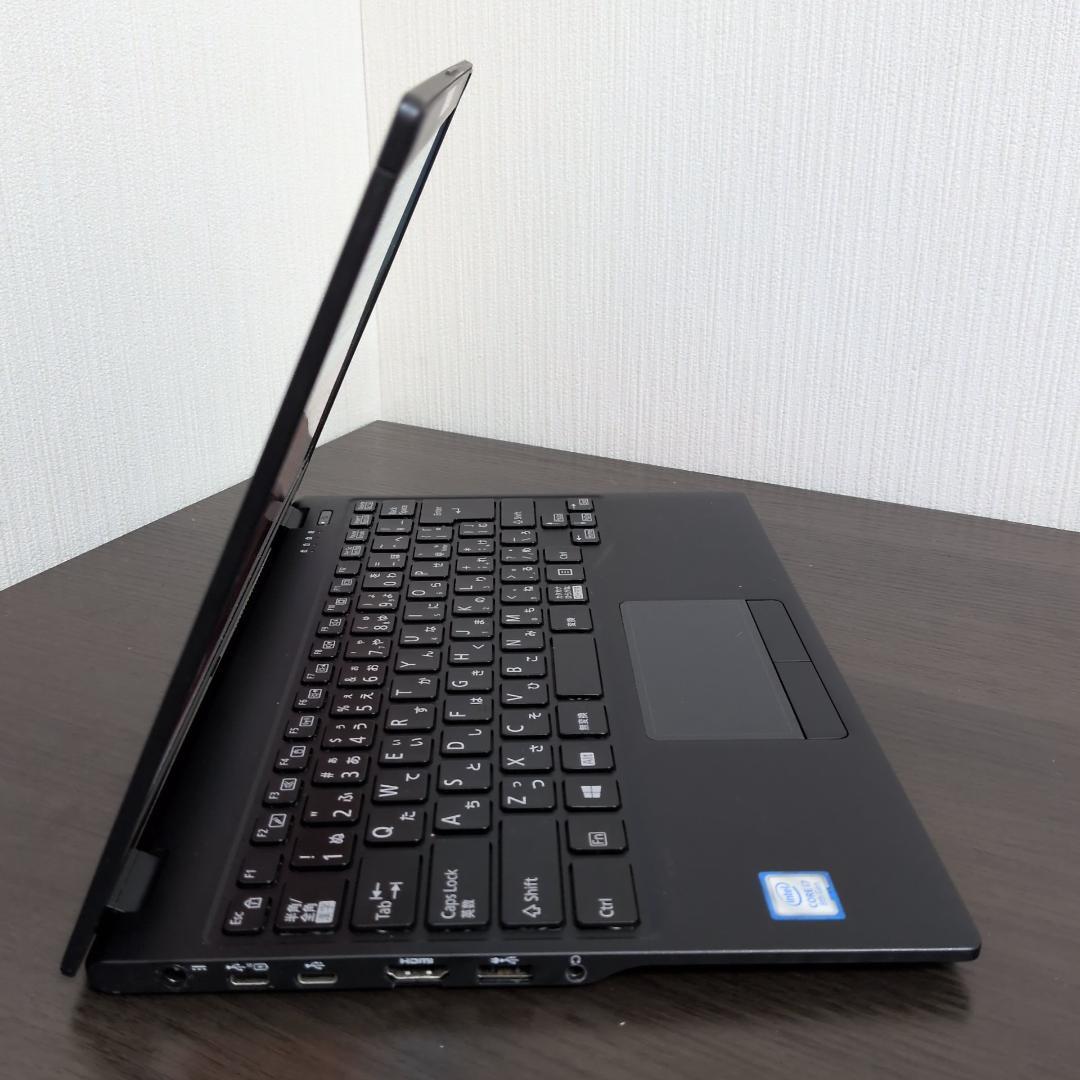 【第８世代Corei7】富士通／UH90D2／メモリ8GB／SSD512GB