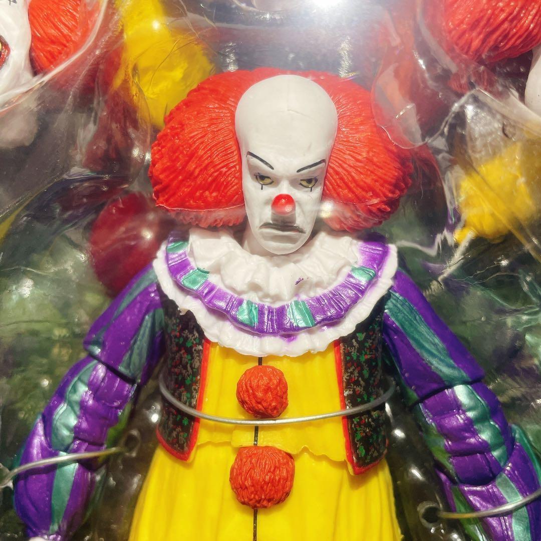 新品　PENNY WISE フィギュア　NECA ペニーワイズ　イット　ネカ