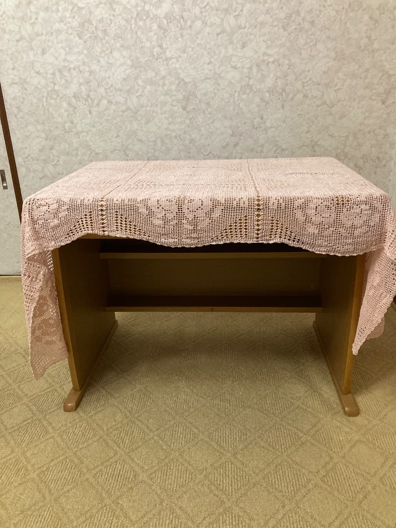 ピンク レース テーブルカバー
