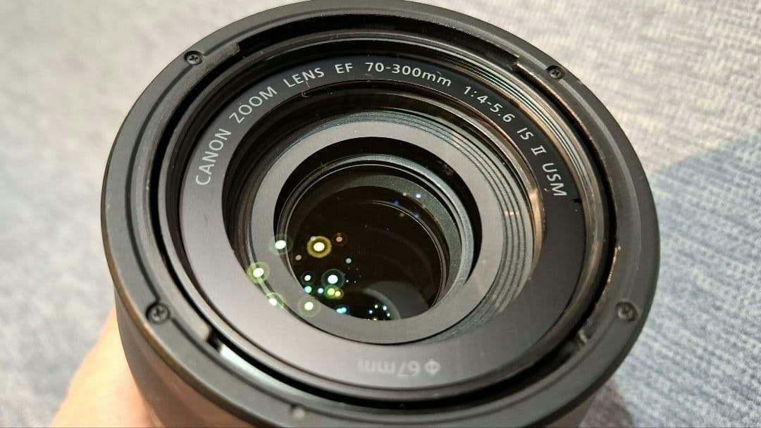 Canon EF70-300mm F4-5.6 IS II USM フード付