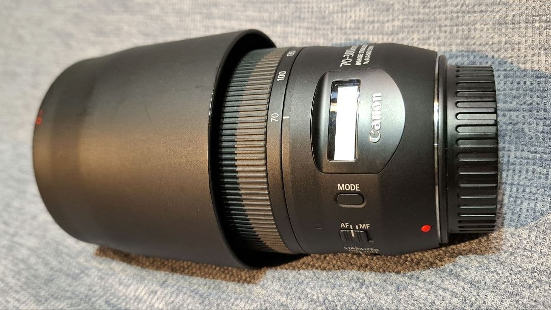 Canon EF70-300mm F4-5.6 IS II USM フード付